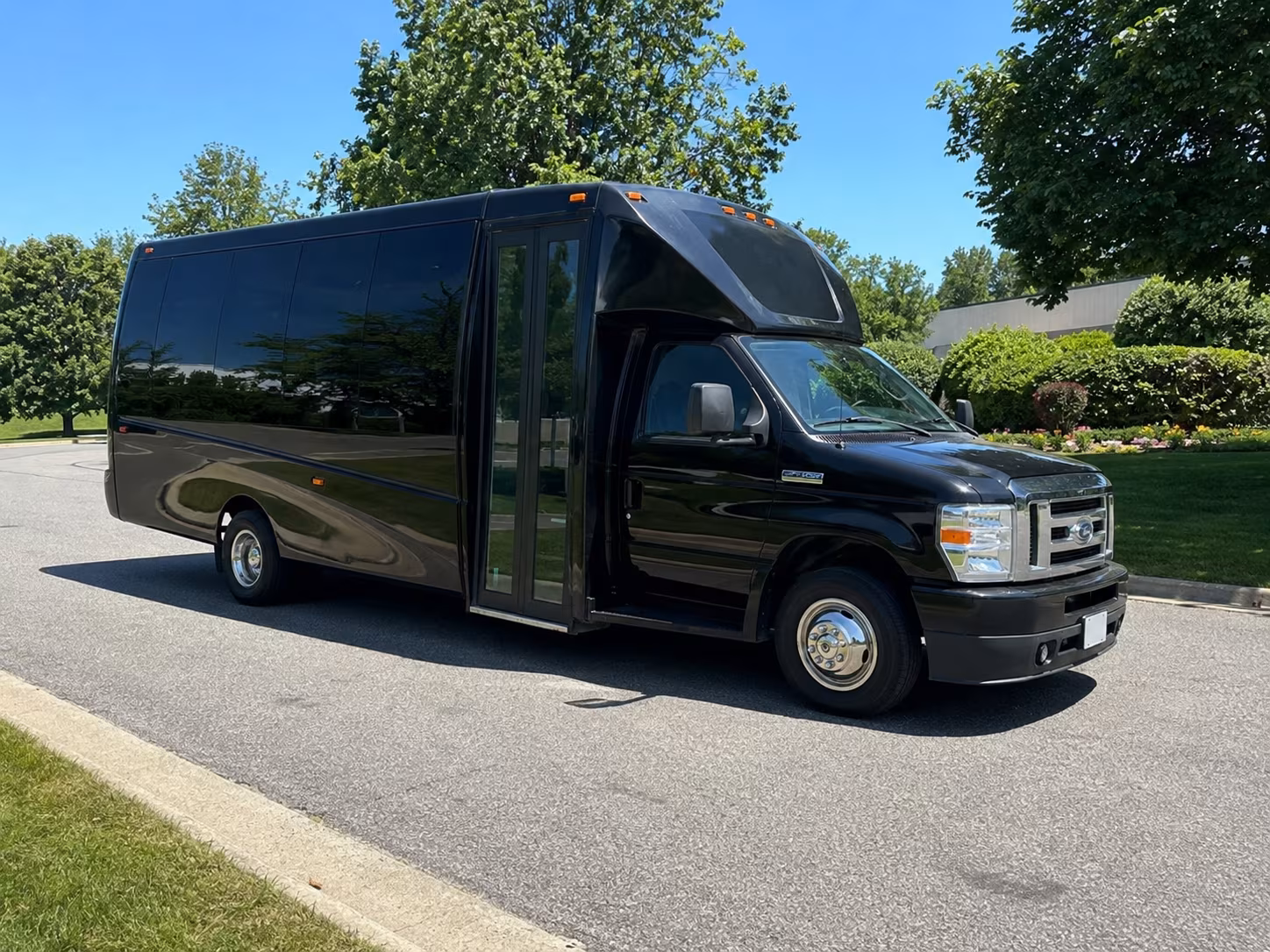 birthday party buses for fondren and downtown jackson bar crawls