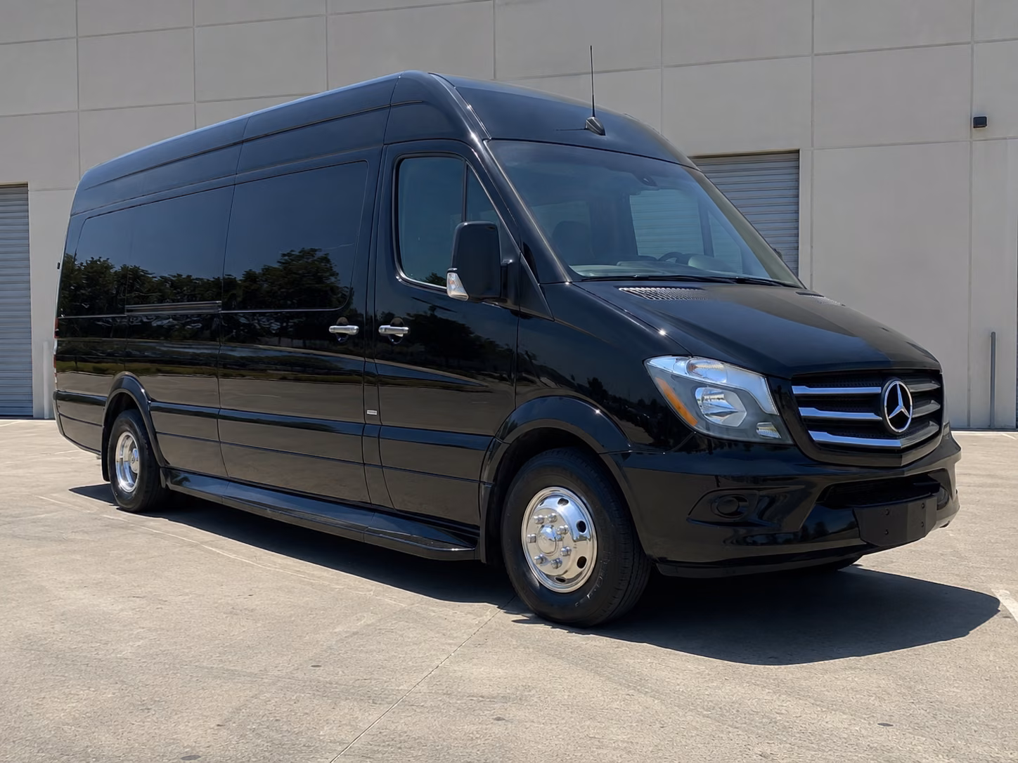 find transportation for your next airport transfer 1