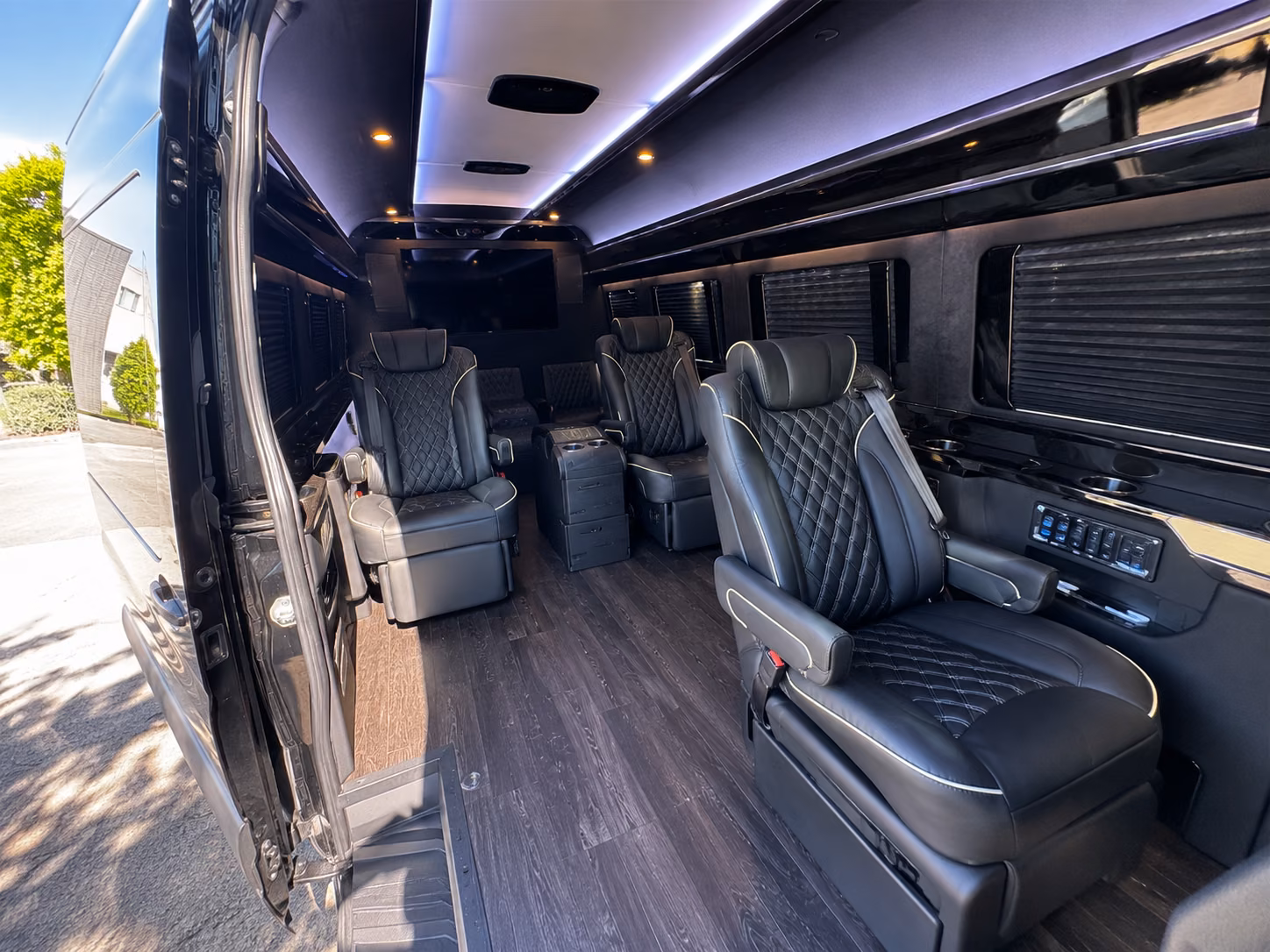 find transportation for your next bachelor or bachelorette party 3