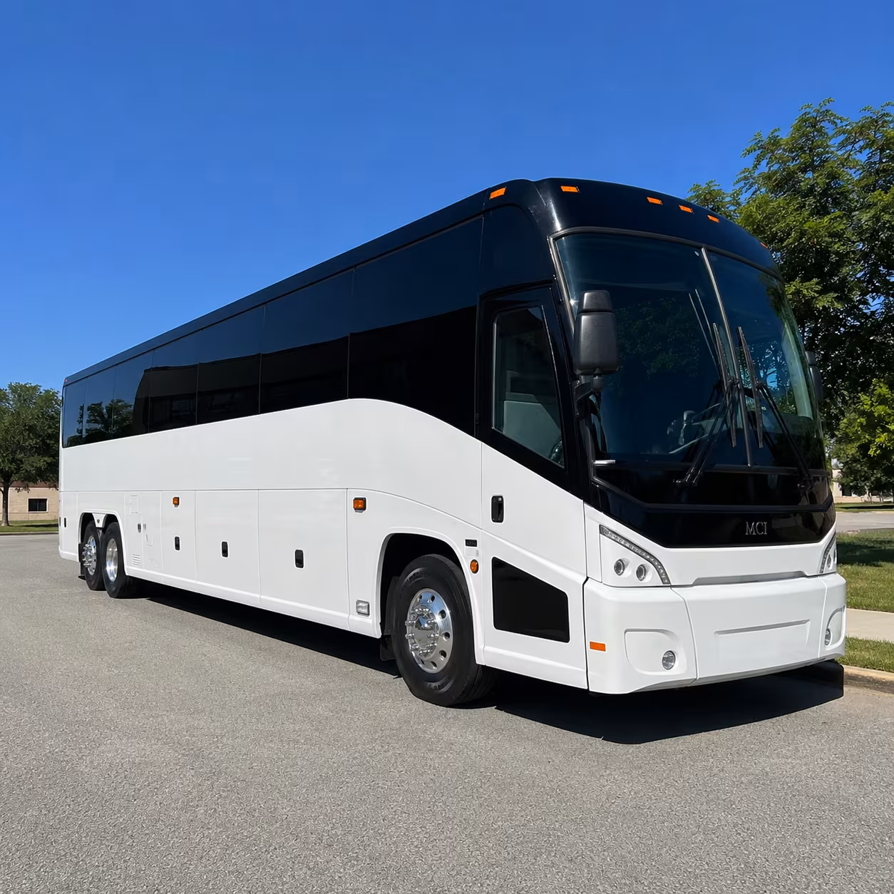 jackson 40 passenger charter bus