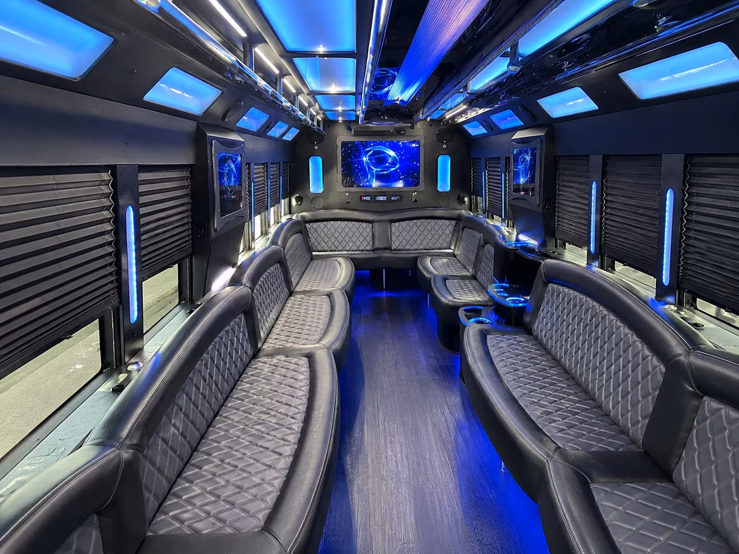 jackson holiday party bus rental