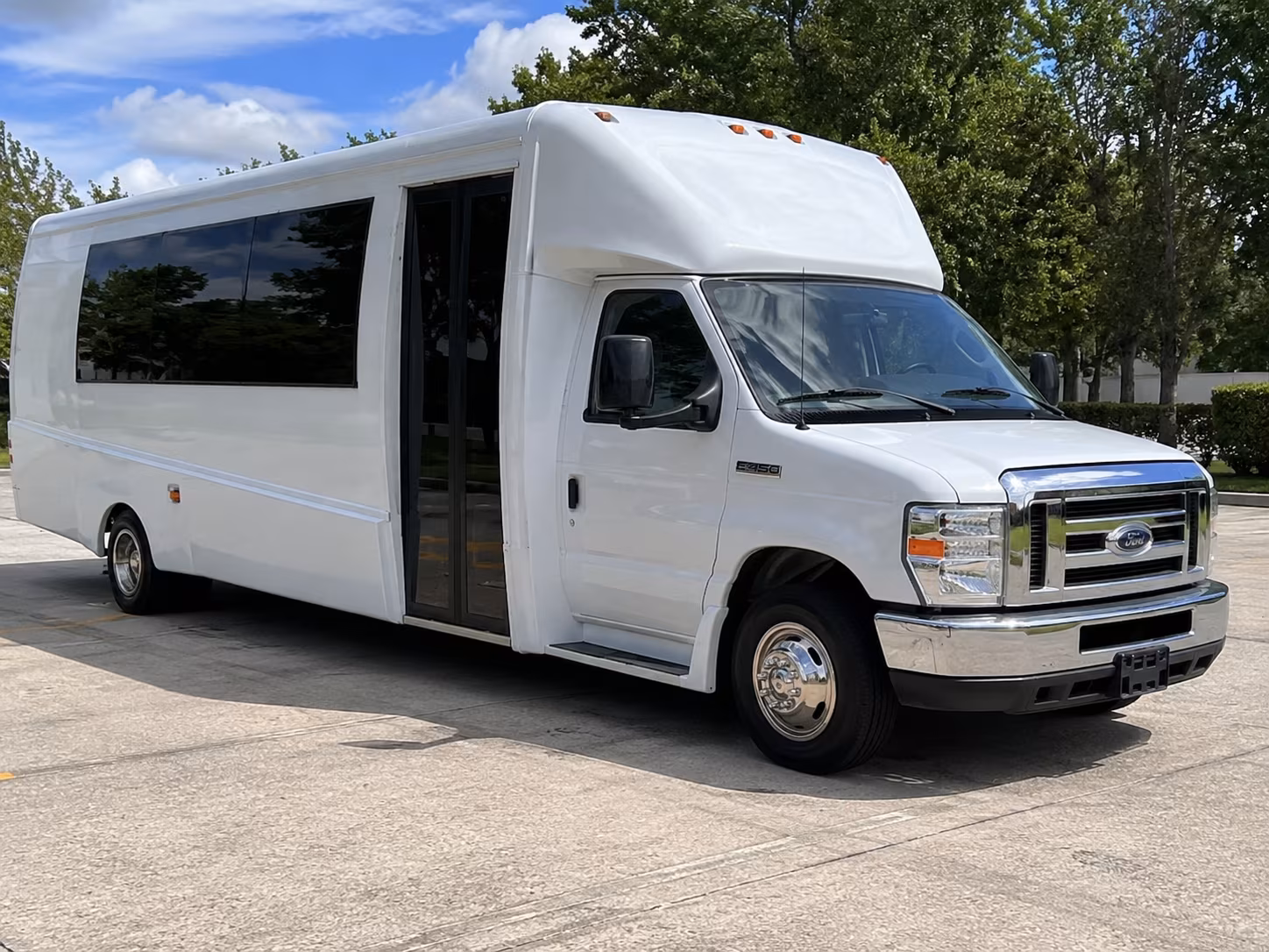 pub crawl and bachelorette party buses through fondren and farish street