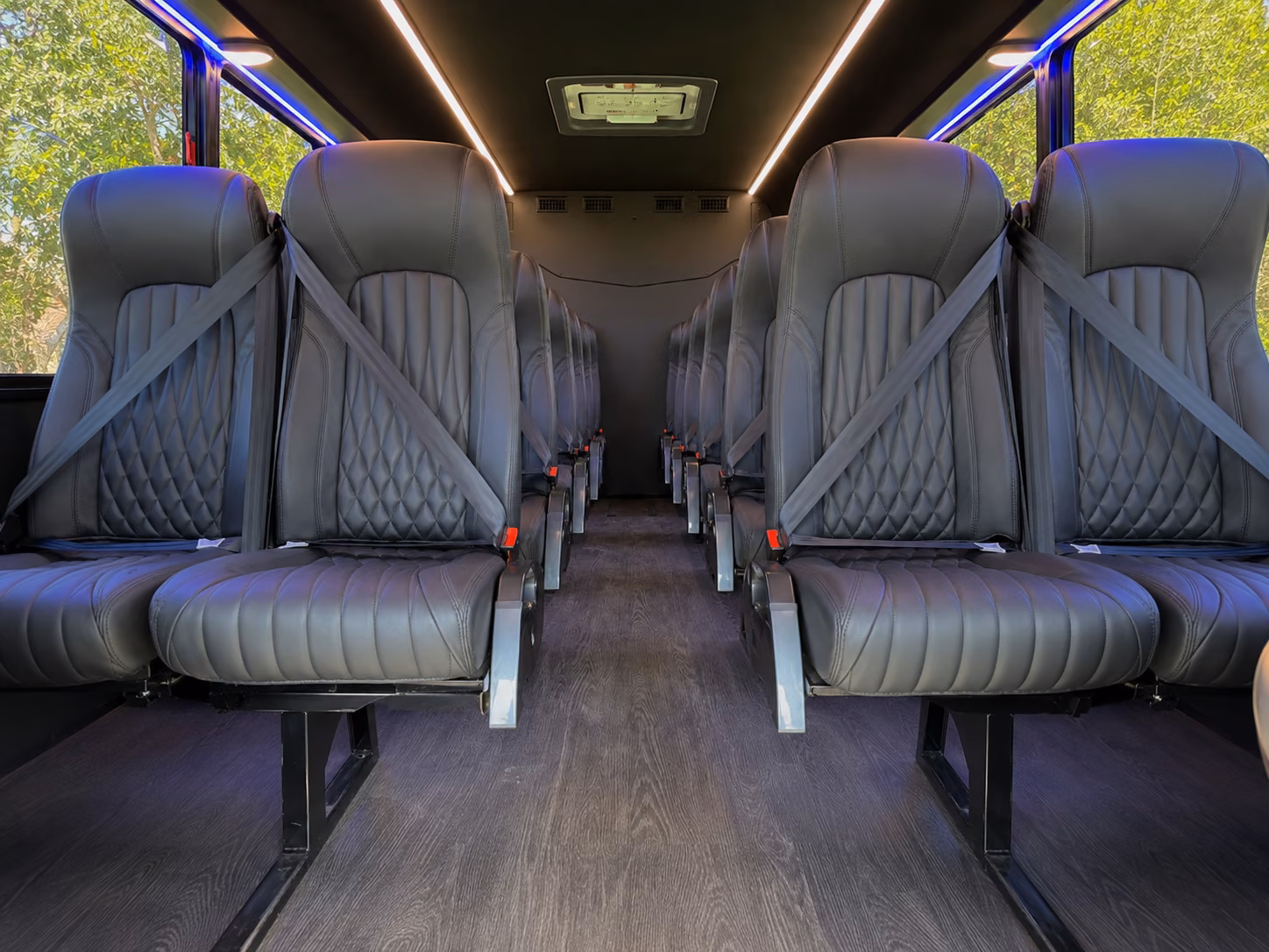 shuttle buses between jackson hotels and the convention complex